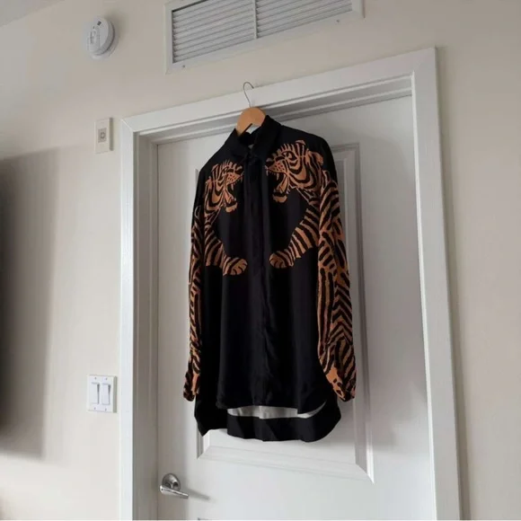 FARM Rio Black Tiger Long Sleeve Shirt - Picture 6 of 9